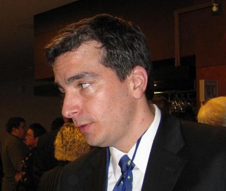 jav_ambasados_sekretorius_LT_Lesli_Denil