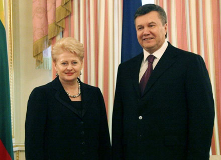 Grybauskaite_Janukovicius