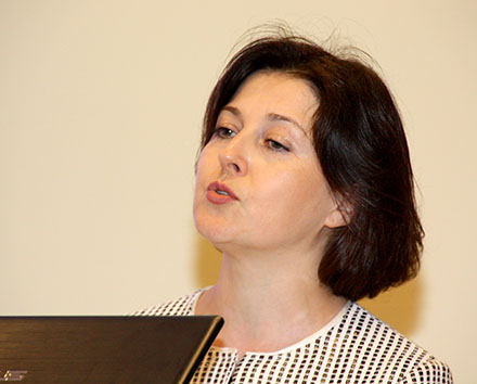 Neringa apvalas stalas Liudmila Tatarinovic