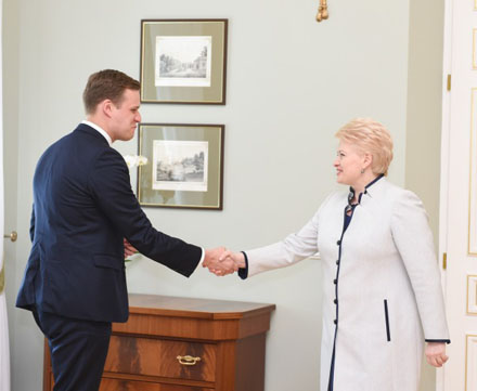 PrezidentÄs darbo susitikimas su TÄvynÄs sÄ
jungos â Lietuvos krikÅ¡Äionių demokratų partijos pirmininku Gabrieliumi Landsbergiu.