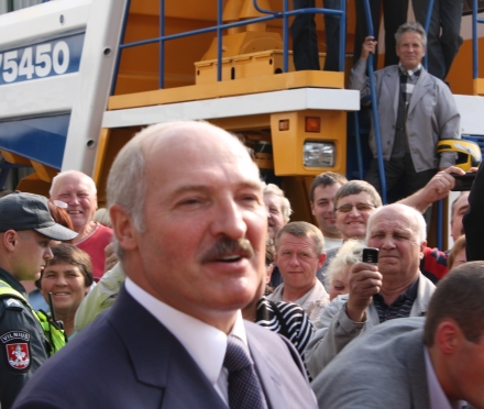 Aar galima sakyti, kad A.Lukašenka valdo šalies ekonomiką pagal Trečiojo Reicho ekonominius dėsnius? KK nuotr.