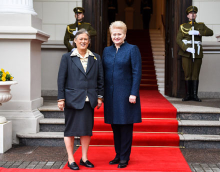 Prezidentė susitiko su oficialaus vizito į Lietuvą atvykusia Tailando princese Maha Chakri Sirindhorn.  Nuotr. iš lrp.lt
