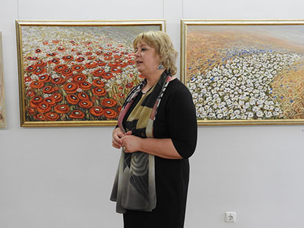 Utenos kraštotyros muziejuje atidaryta ignalinietės Nijolės Trinkūnienės tapybos darbų paroda „Ignalinos krašto spalvos“.