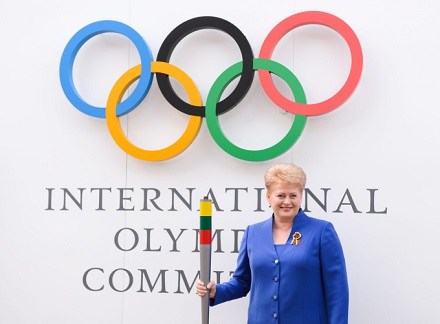 Vasaros olimpinėse žaidynėse Brazilijoje viešinti Lietuvos Respublikos Prezidentė Dalia Grybauskaitė olimpiniame kaimelyje aplankė mūsų šalies sportininkus. Nuotr. iš lrp.lt