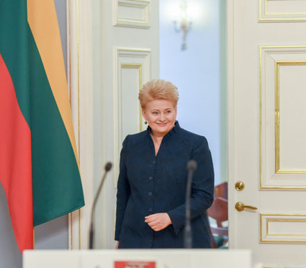 Prezidentė Dalia Grybauskaitė pasveikino Donaldą Trumpą, pradėjus eiti Jungtinių Amerikos Valstijų Prezidento pareigas.Nuotr. iš lrp.lt