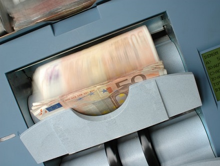 „Luminor“ bankas išplatino 300 mln. EUR vertės obligacijų emisiją