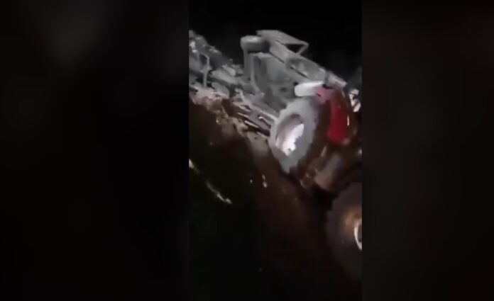 Raketa pataike i traktoriu