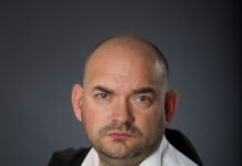 Jūsų vaikas gali būti verbuojamas šiandien — ir jūs to nesužinosite